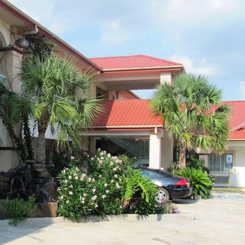 Crystal Inn 249 North Louetta Bagian luar foto